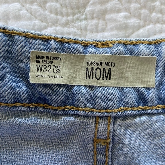 Topshop Moto Mom Jeans Light Wash High Waisted 100% Cotton Rigid Jeans Size 32 - Picture 2 of 11